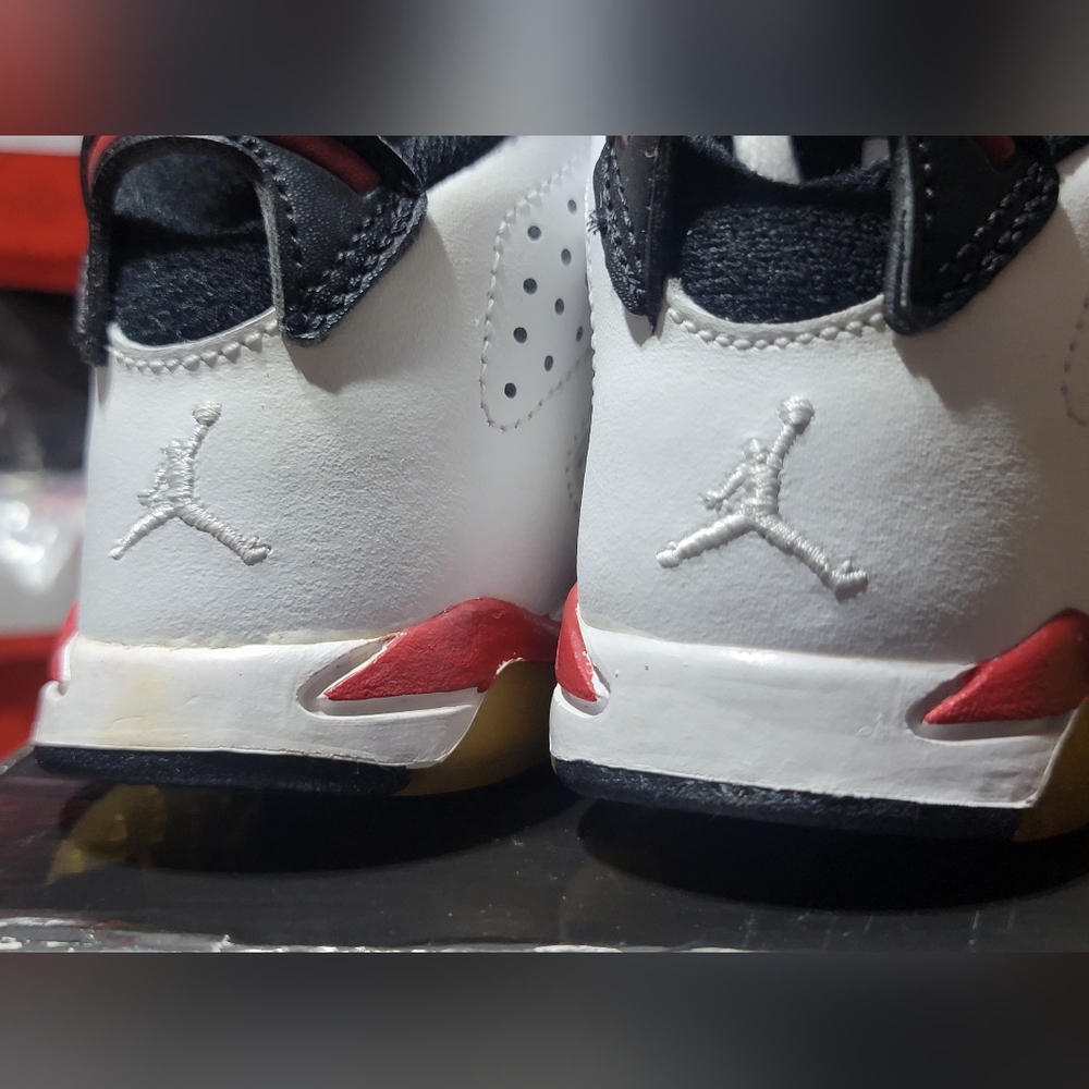 Jordan 6 Retro - Picture 3 of 4
